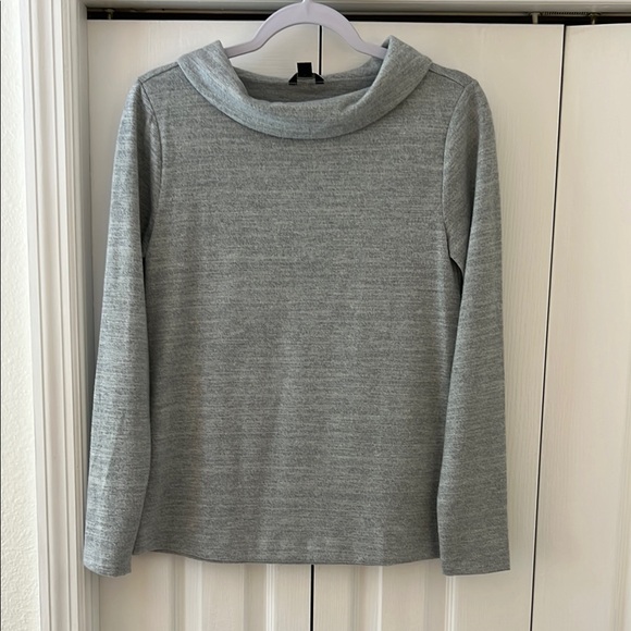 Ann Taylor Tops - Ann Taylor Light Gray Knit Turtleneck Long Sleeve Top